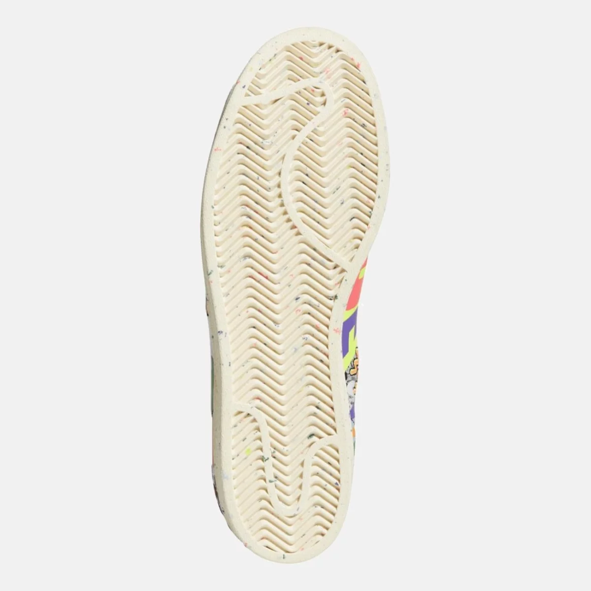 gx6395_4_footwear_photography_bottom-view_transparent-huge-66580773e8e4b