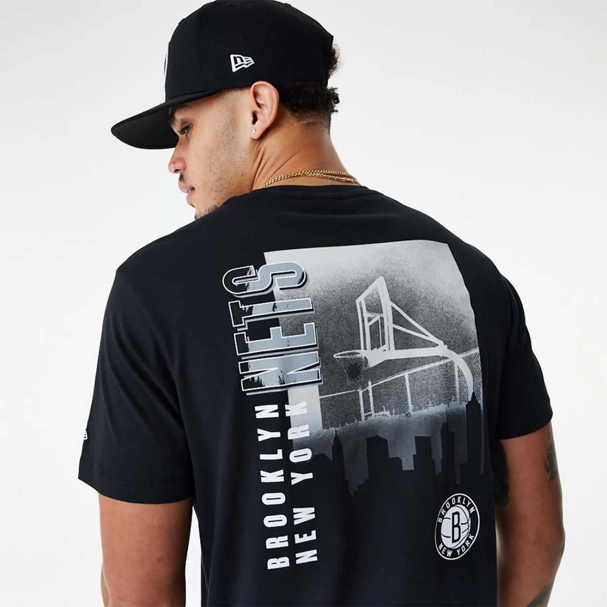 brooklyn-nets-skyline-graphic-black-t-shirt-60424444-bottom-huge-6657ac127c836