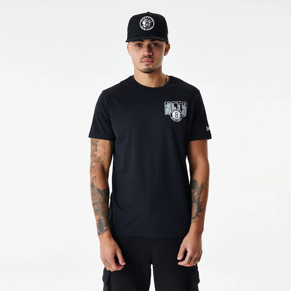 brooklyn-nets-skyline-graphic-black-t-shirt-60424444-center-huge-6657ac0e08f76