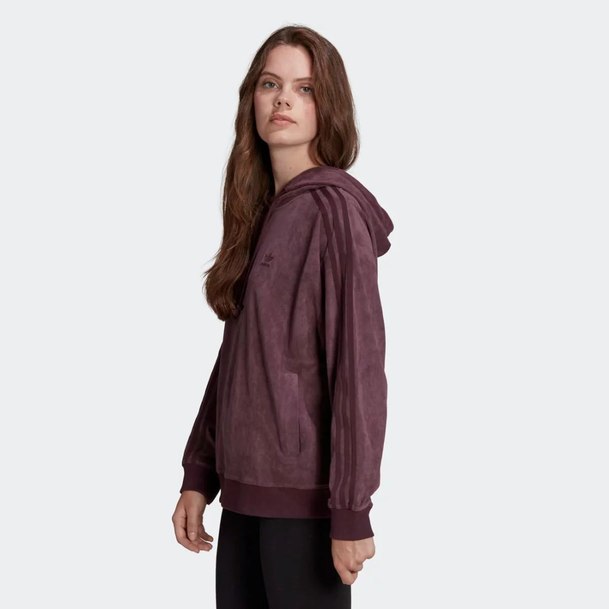 hm1695_6_apparel_on-model_side-view_grey-huge-665793550295d