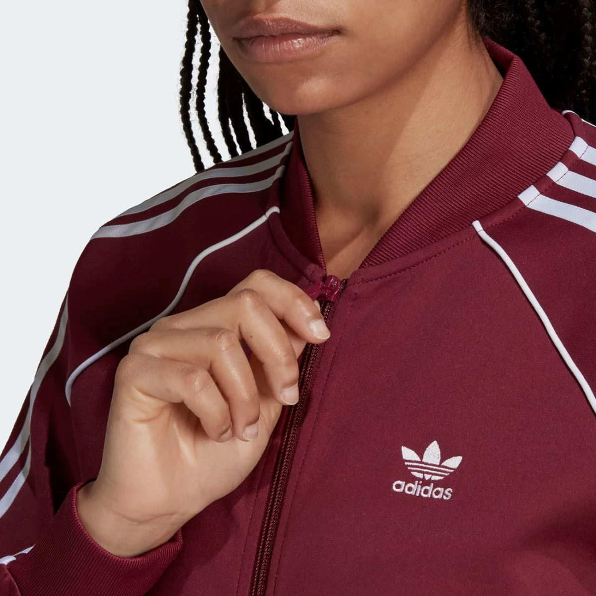 h34594_app_on-model_detail-2_gradient-huge-665765f141a74