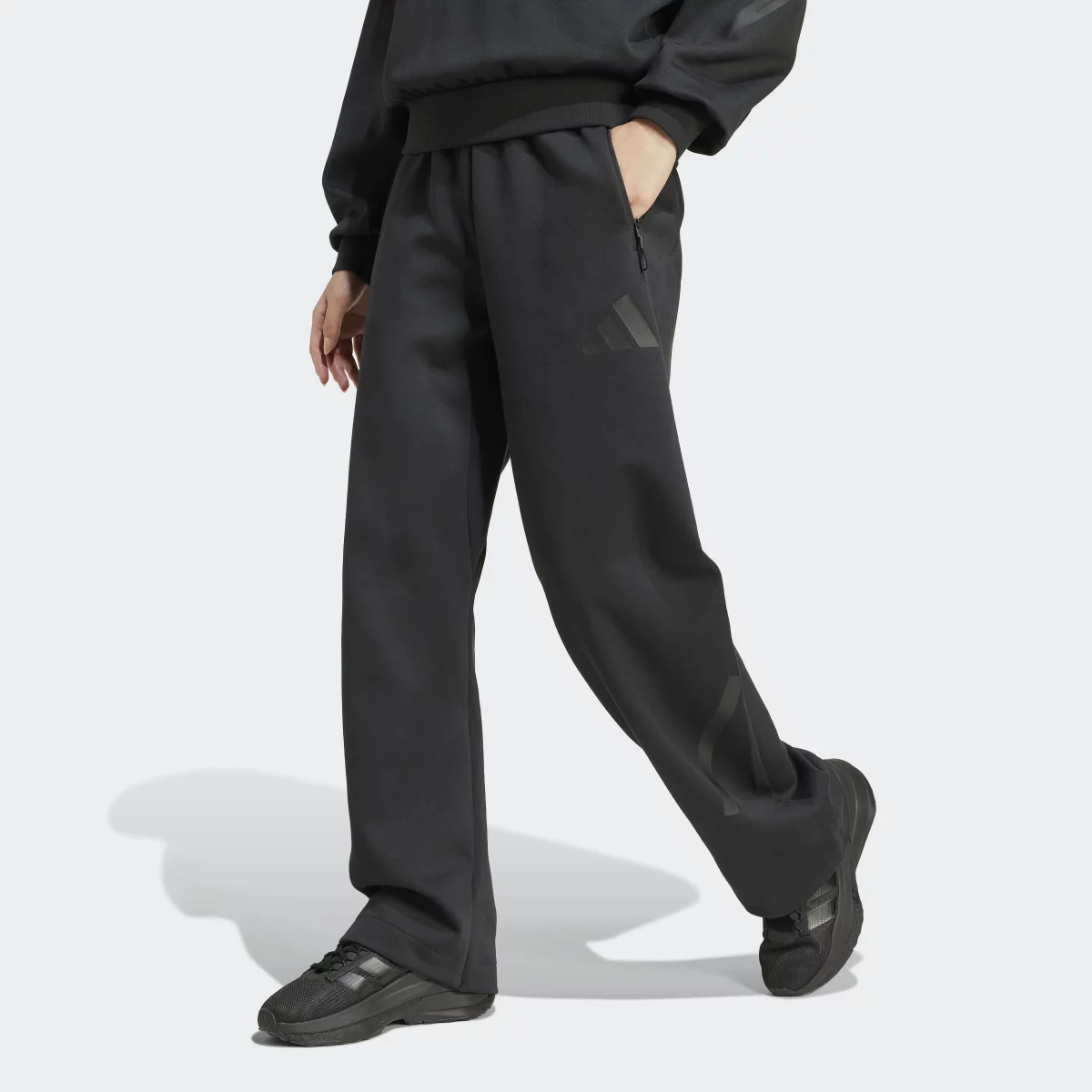 671775e0d6ea3JE7850_3_APPAREL_On_Model_Standard_View_grey