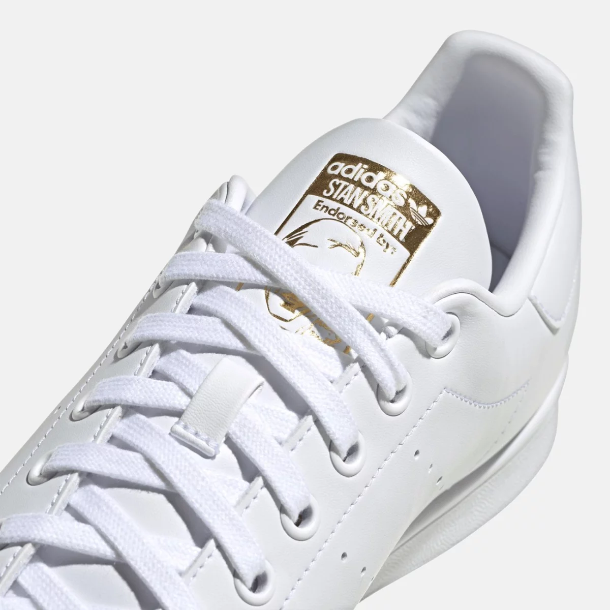 gy5695_9_footwear_photography_detail-view-2_transparent-huge-66582d4d165c0