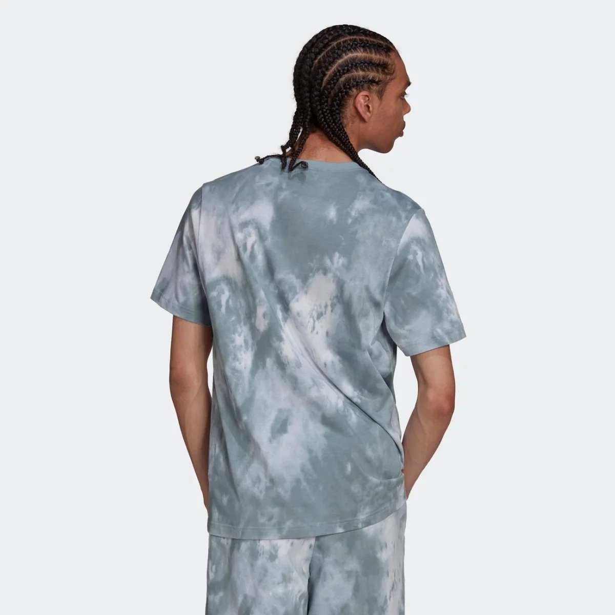 he9448_app_on-model_back_gradient-huge-665776f910989