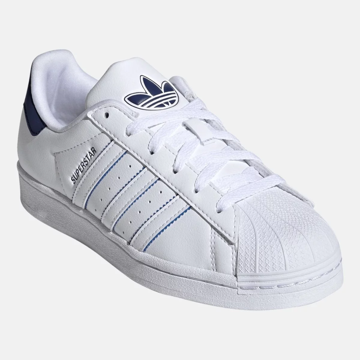 ie0268_6_footwear_photography_front-lateral-top-view_transparent-huge-665842b29ef75