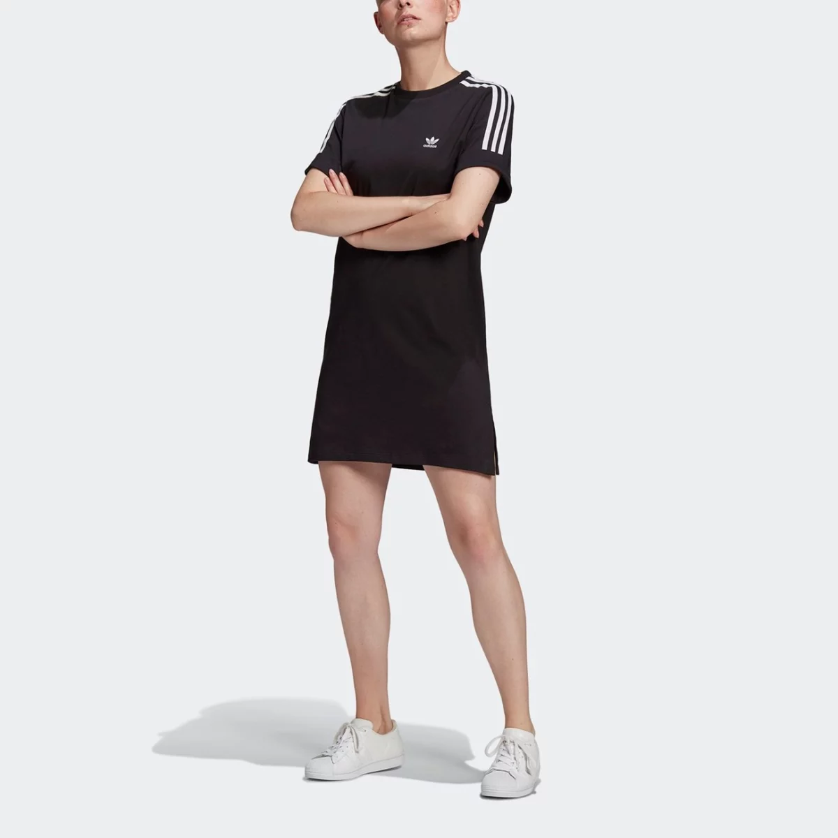 gn2777_app_on-model_front_gradient-huge-66575591a13ba