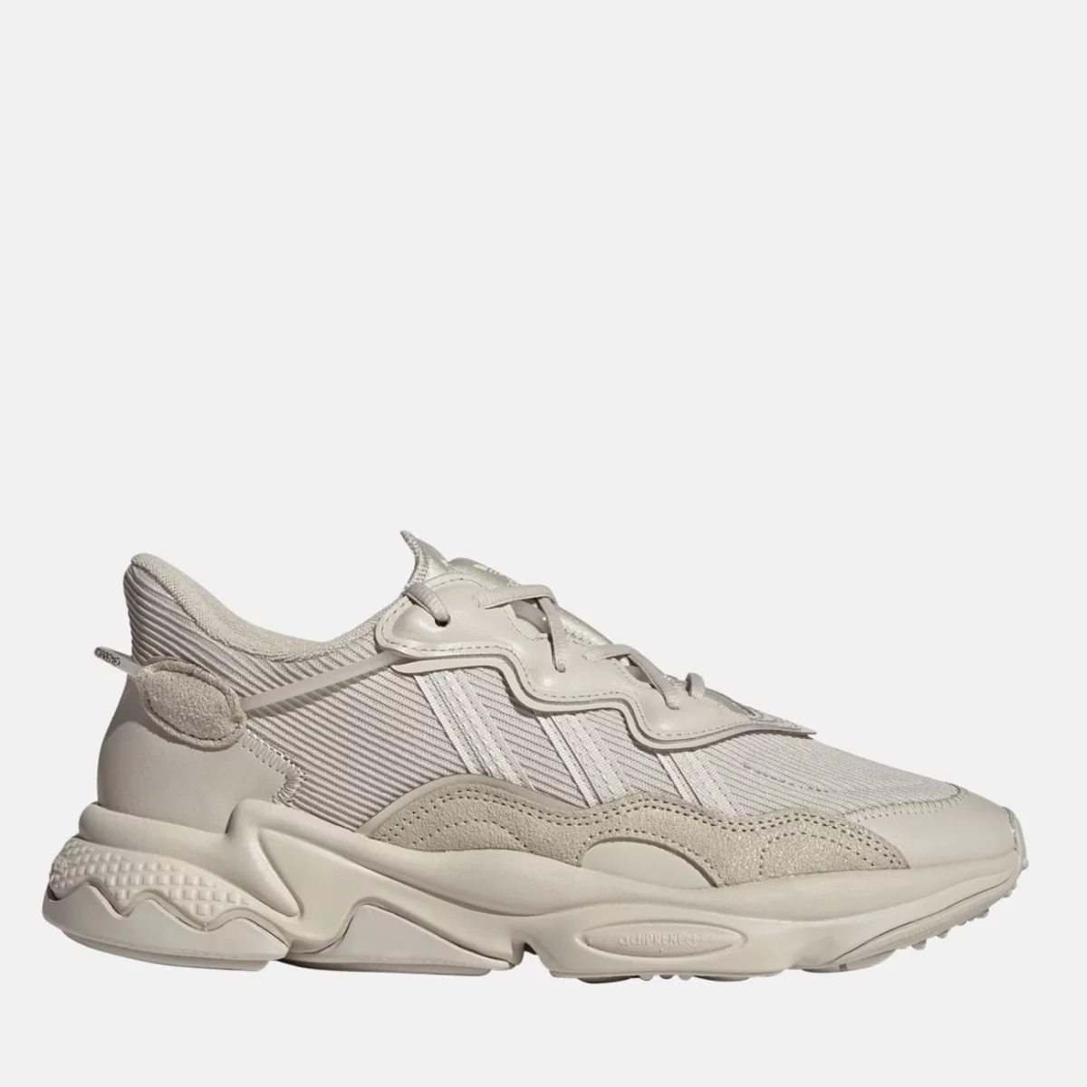 fx6029_1_footwear_photography_side-lateral-center-view_transparent-huge-66582d22ba77f