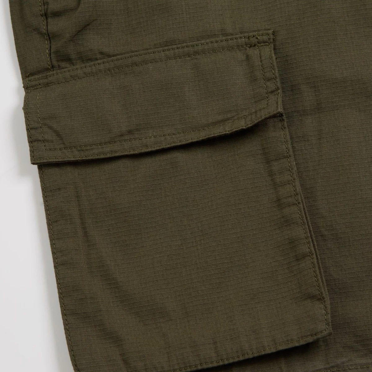 ss21_stss21_09_grace-bay_dark-army_detail-6-huge-665760398e9b4