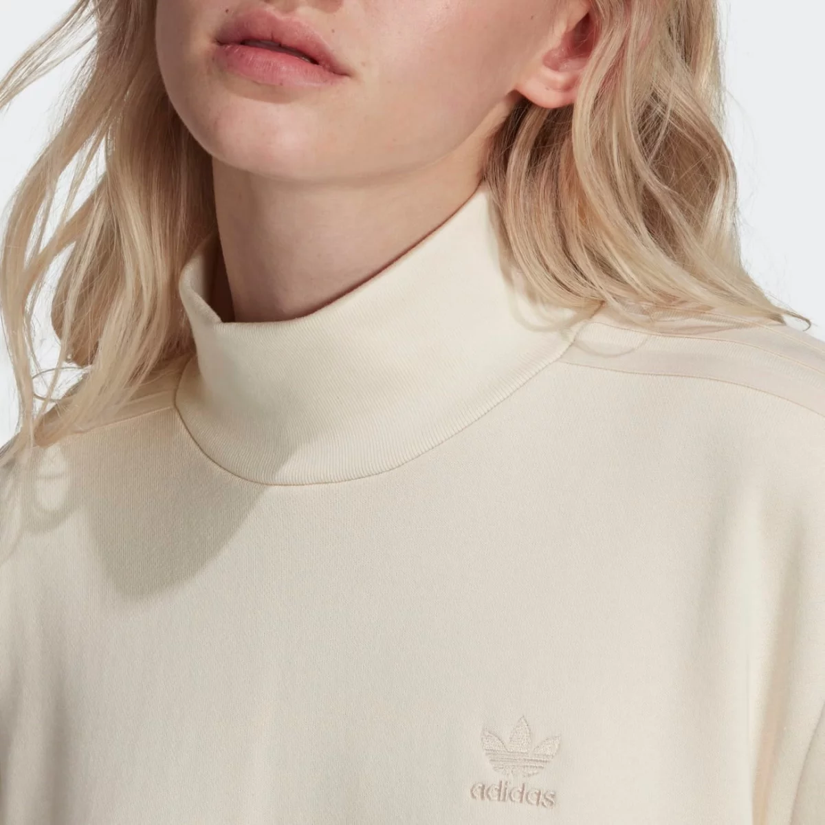 hc2011_7_apparel_on-model_detail-view-1_grey-huge-665779b0eff73