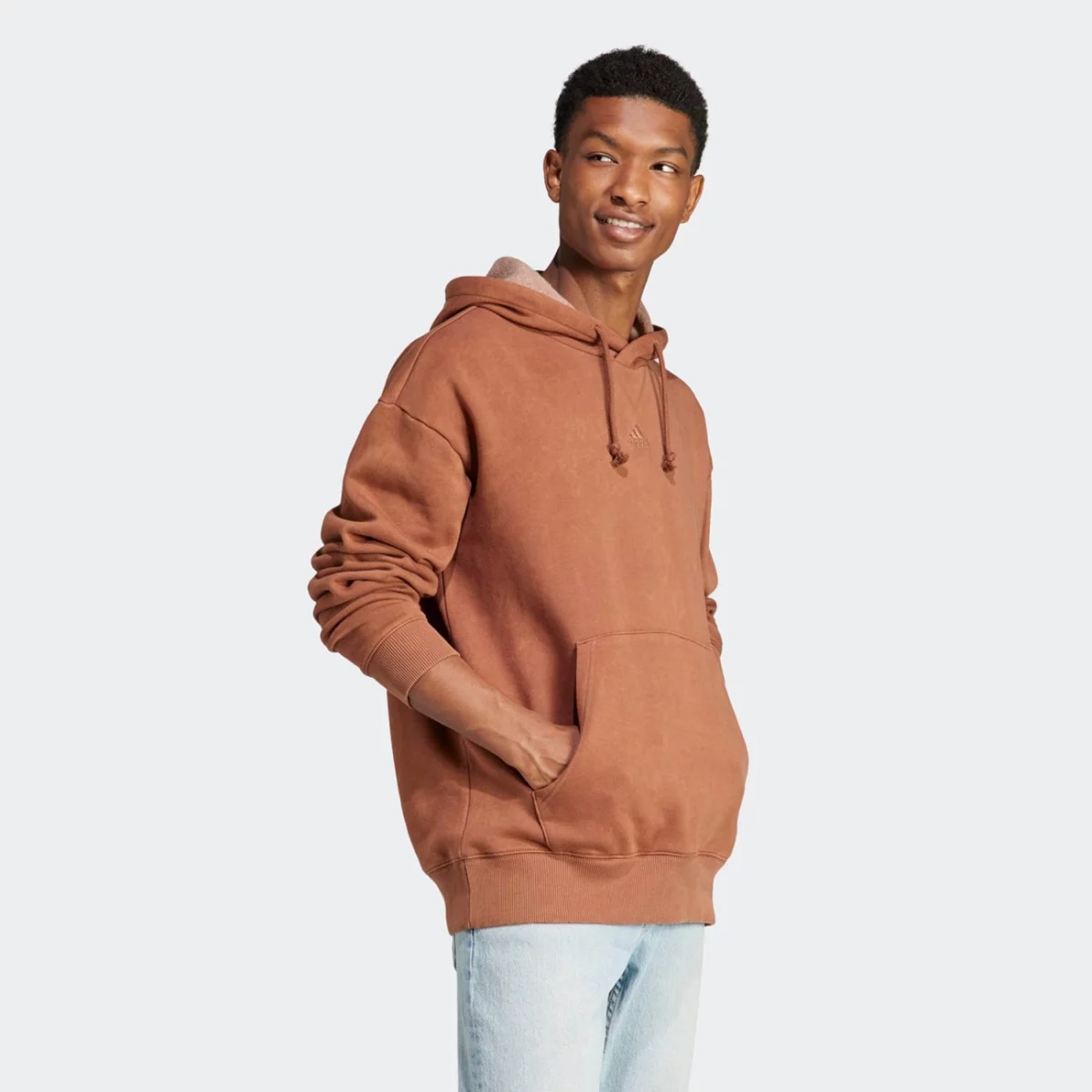ij6928_7_apparel_on-model_walking-view_grey-huge-6657a8507952e