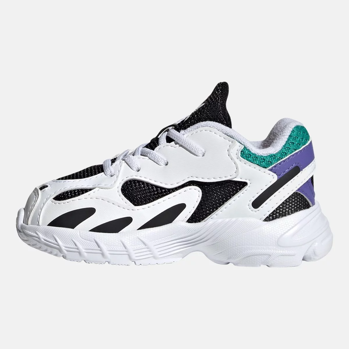 gy3340_5_footwear_photography_side-medial-center-view_transparent-huge-665806da44edb
