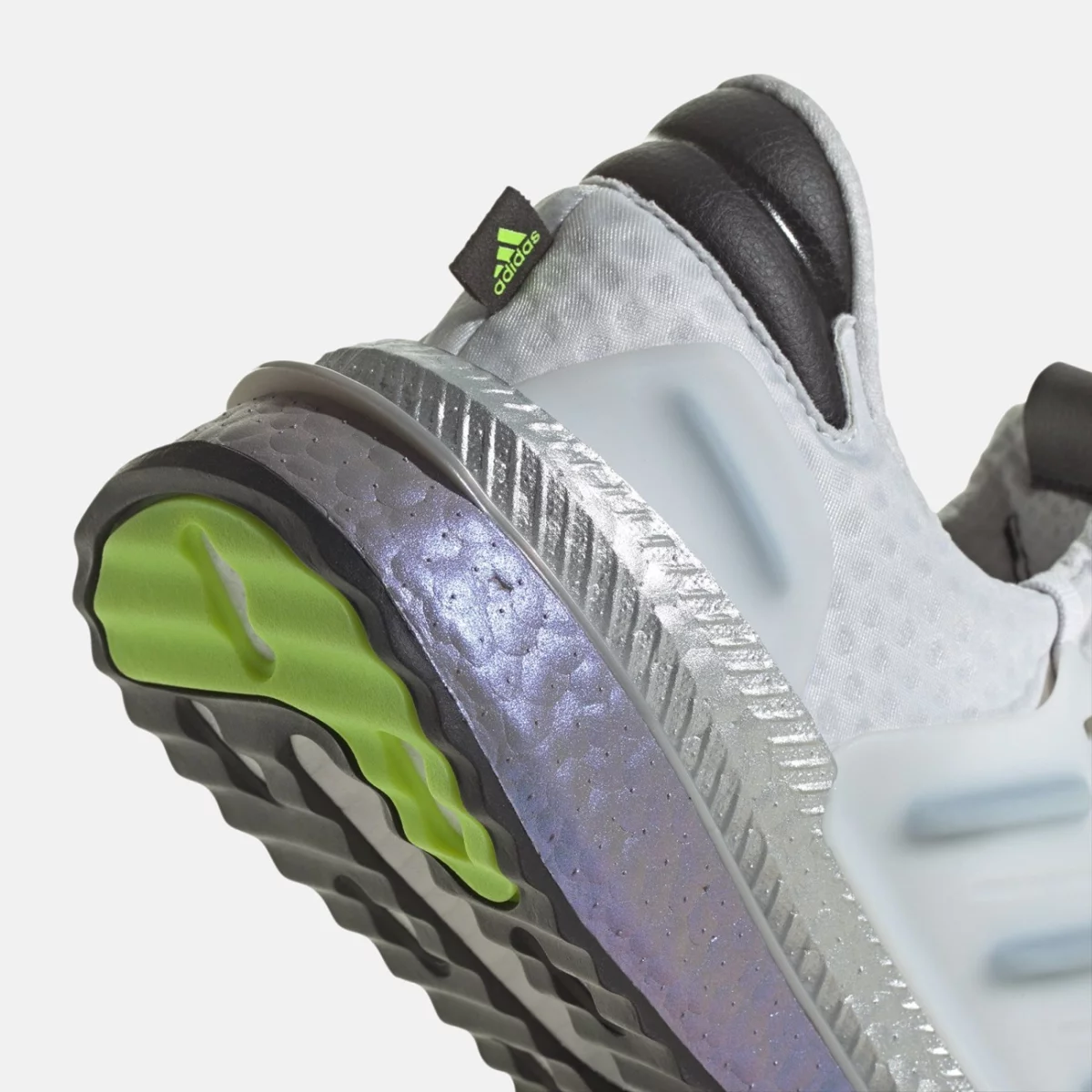 id9596_9_footwear_photography_detail-view-2_transparent-huge-665834756de44
