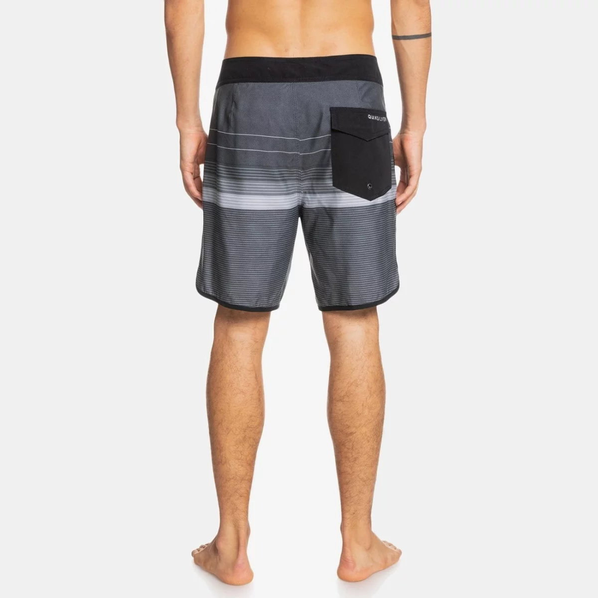 eqybs04586_quiksilver-w_kvj6_bck1-huge-665757c540e43