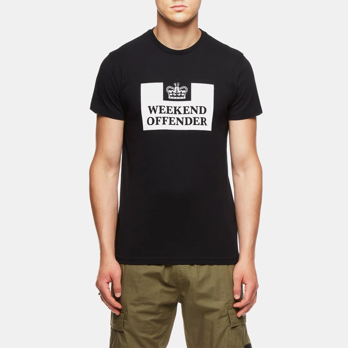 aw20_ts_01_prison_black_model_front-huge-66576018ec6e4