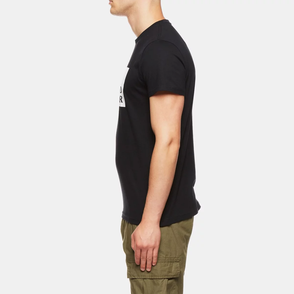 aw20_ts_01_prison_black_model_side-huge-6657601d6279b