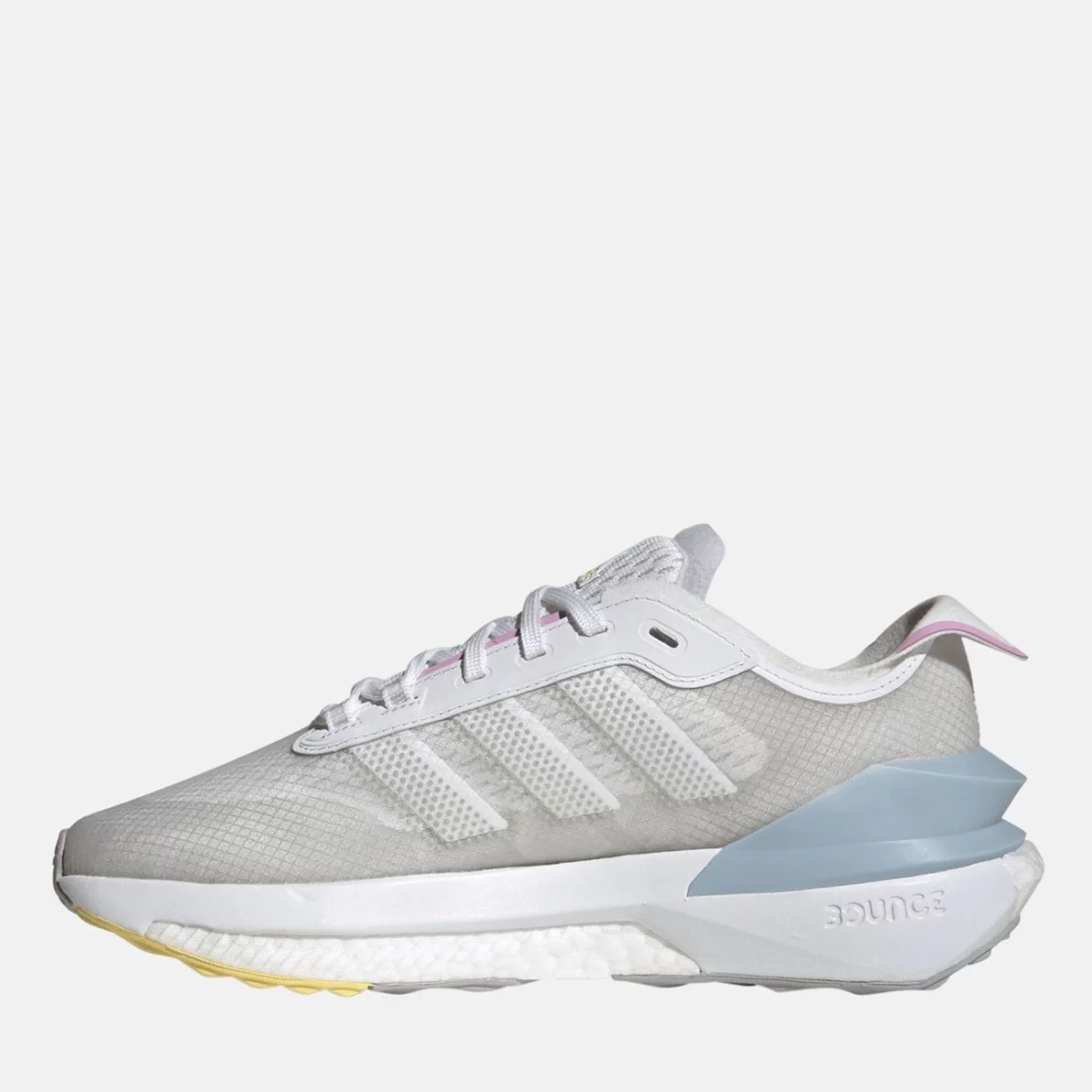 ig0645_5_footwear_photography_side-medial-center-view_transparent-huge-665835de40f42