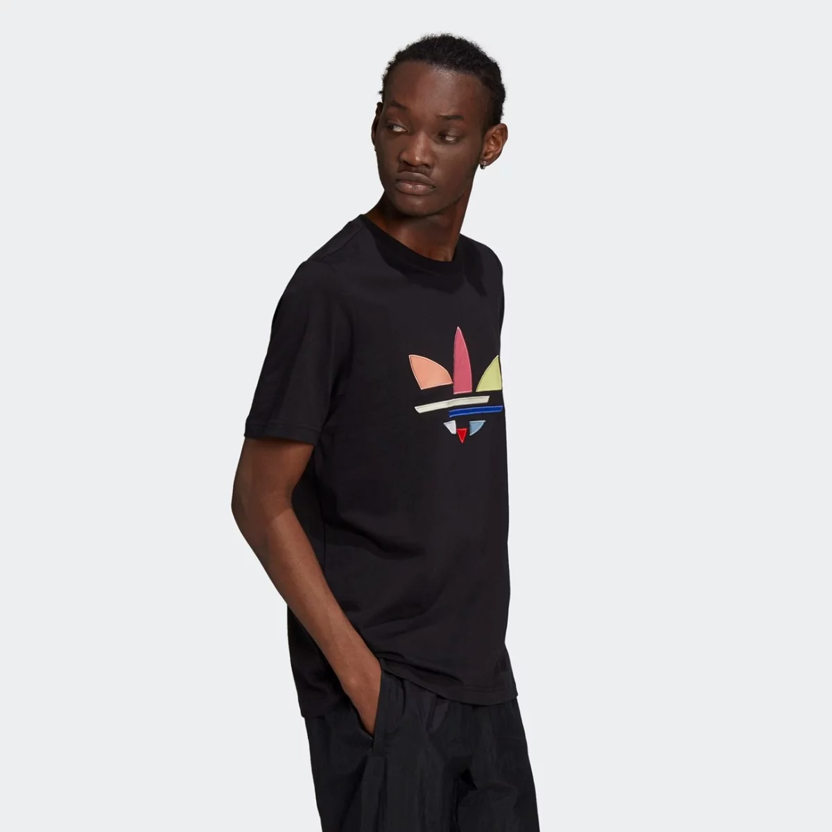 h35646_app_on-model_walking_gradient-huge-6657658081fca