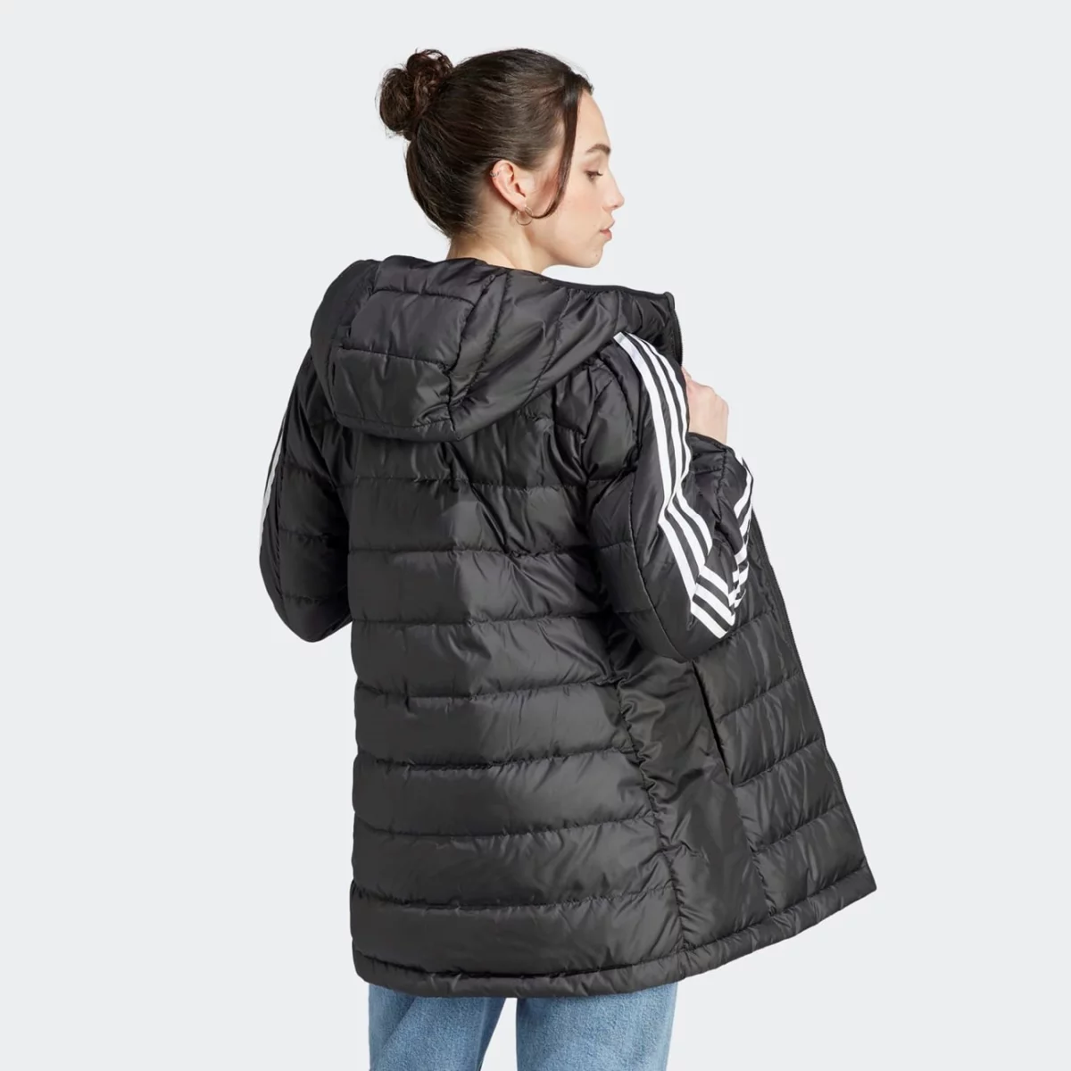 hz4428_5_apparel_on-model_back-view_grey-huge-6657a78216e3f