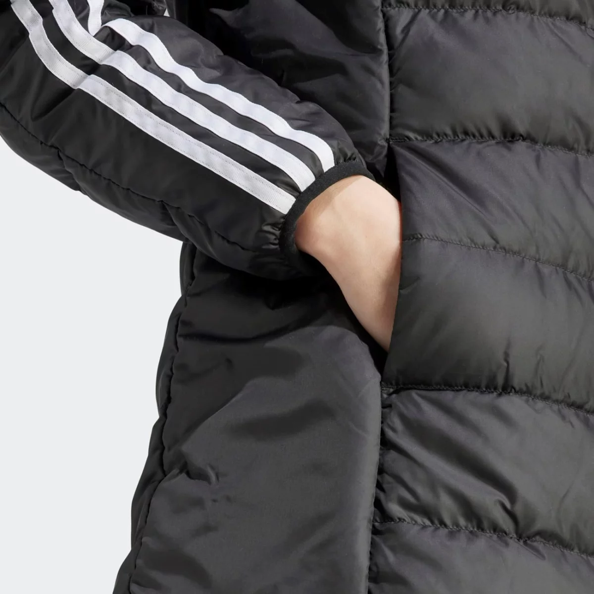 hz4428_8_apparel_on-model_detail-view-2_grey-huge-6657a78c2d062