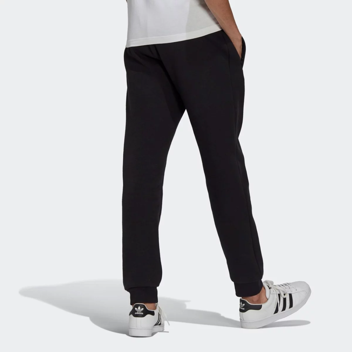 h34657_app_on-model_back_gradient-huge-6657665006ac3