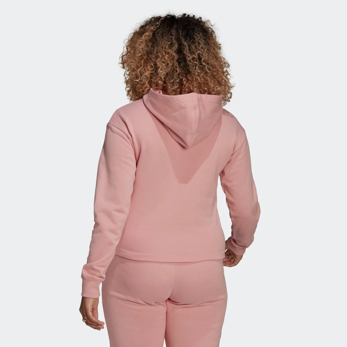 he6884_app_on-model_back_gradient-huge-6657770ae7b00