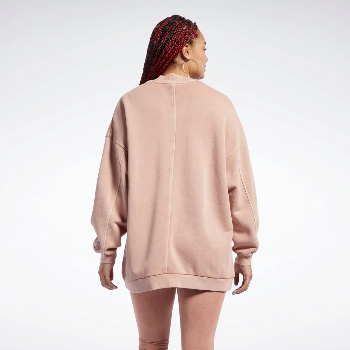 h46791_app_on-model_back_gradient-huge-6657790749bf4