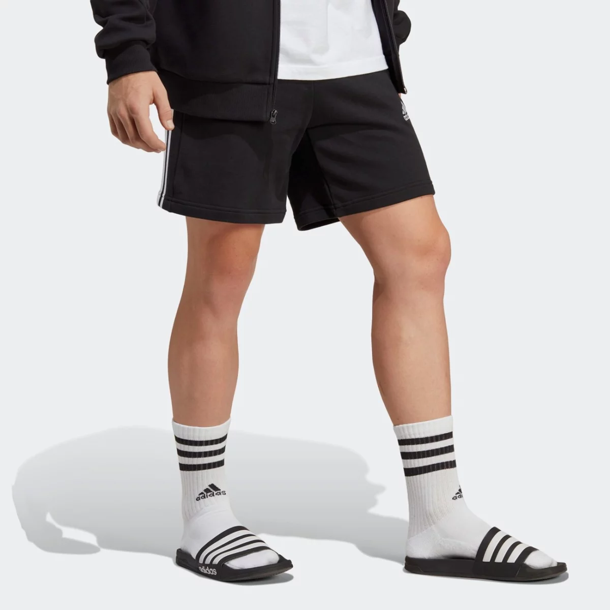 ic9435_6_apparel_on-model_walking-view_grey-huge-6657a1c8cf2bf