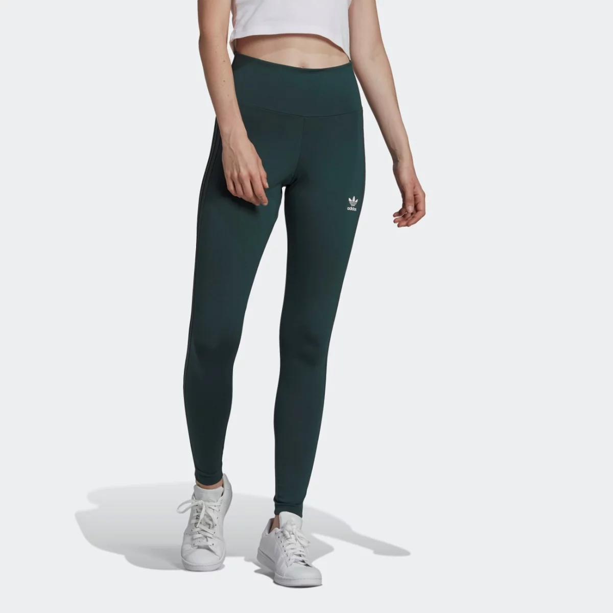 hn5904_3_apparel_on-model_standard-view_grey-huge-66579310f1ad1