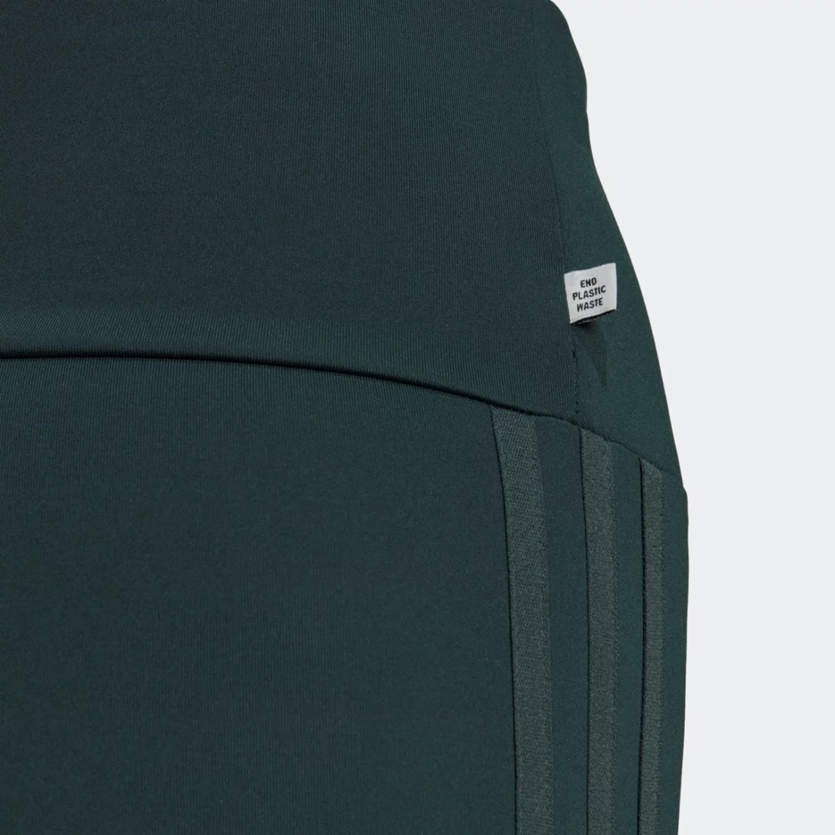 hn5904_6_apparel_on-model_detail-view-1_grey-huge-6657931644eee
