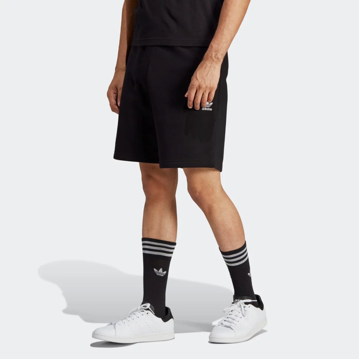 ia4901_3_apparel_on-model_standard-view_grey-huge-6657a1794efc7