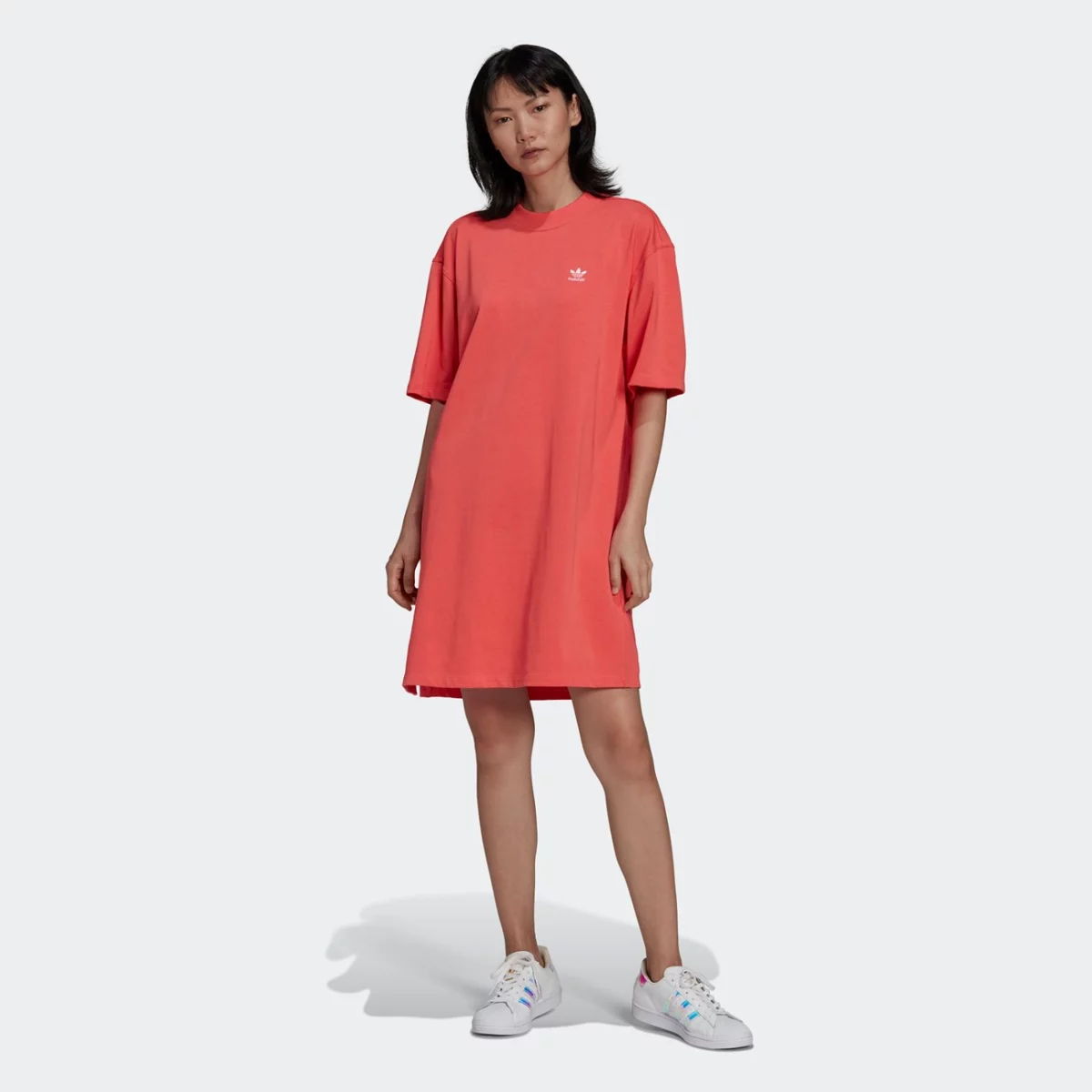 hc2043_app_on-model_standard_gradient-huge-665779d60ee1e
