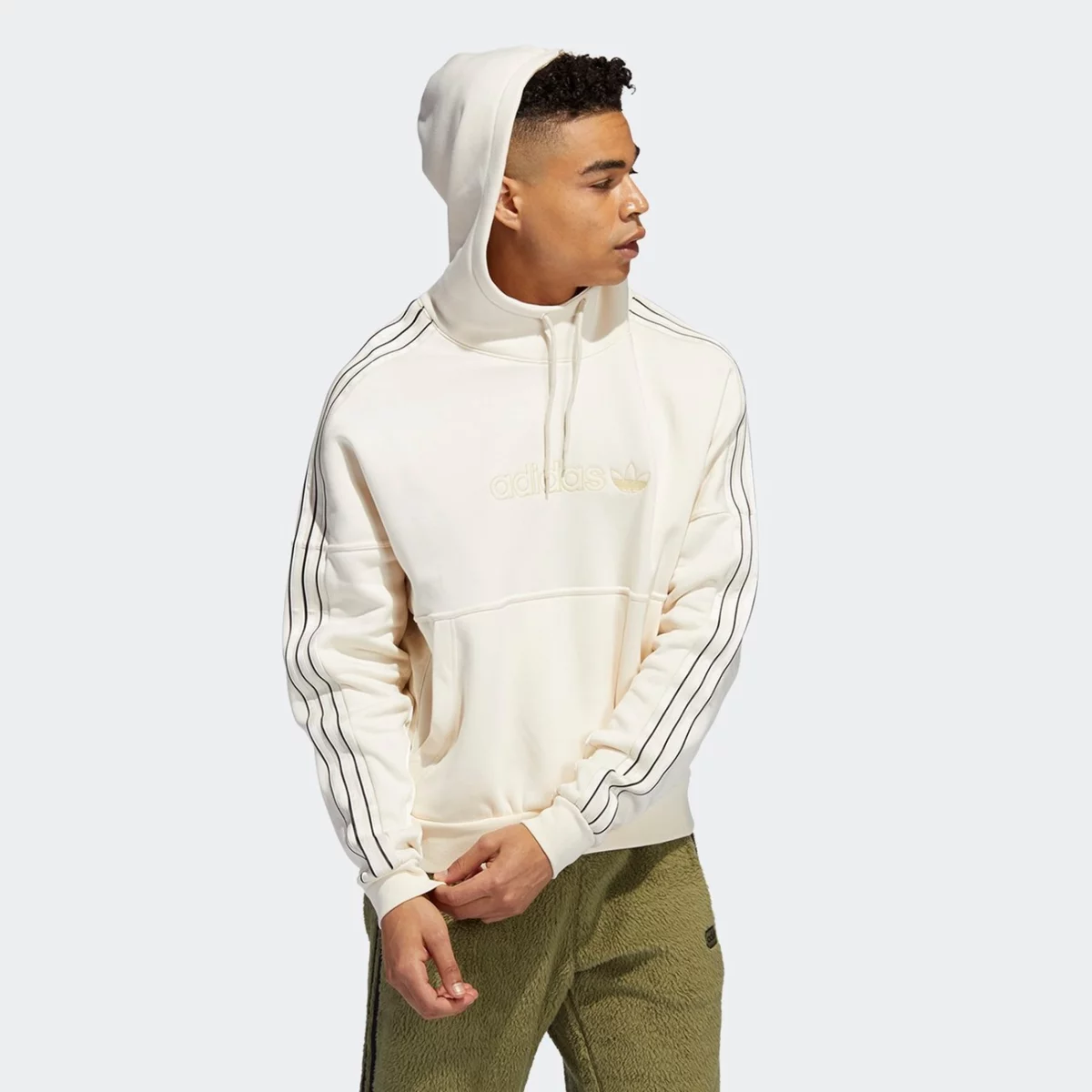 h31285_app_on-model_walking_gradient-huge-6657651e6d224