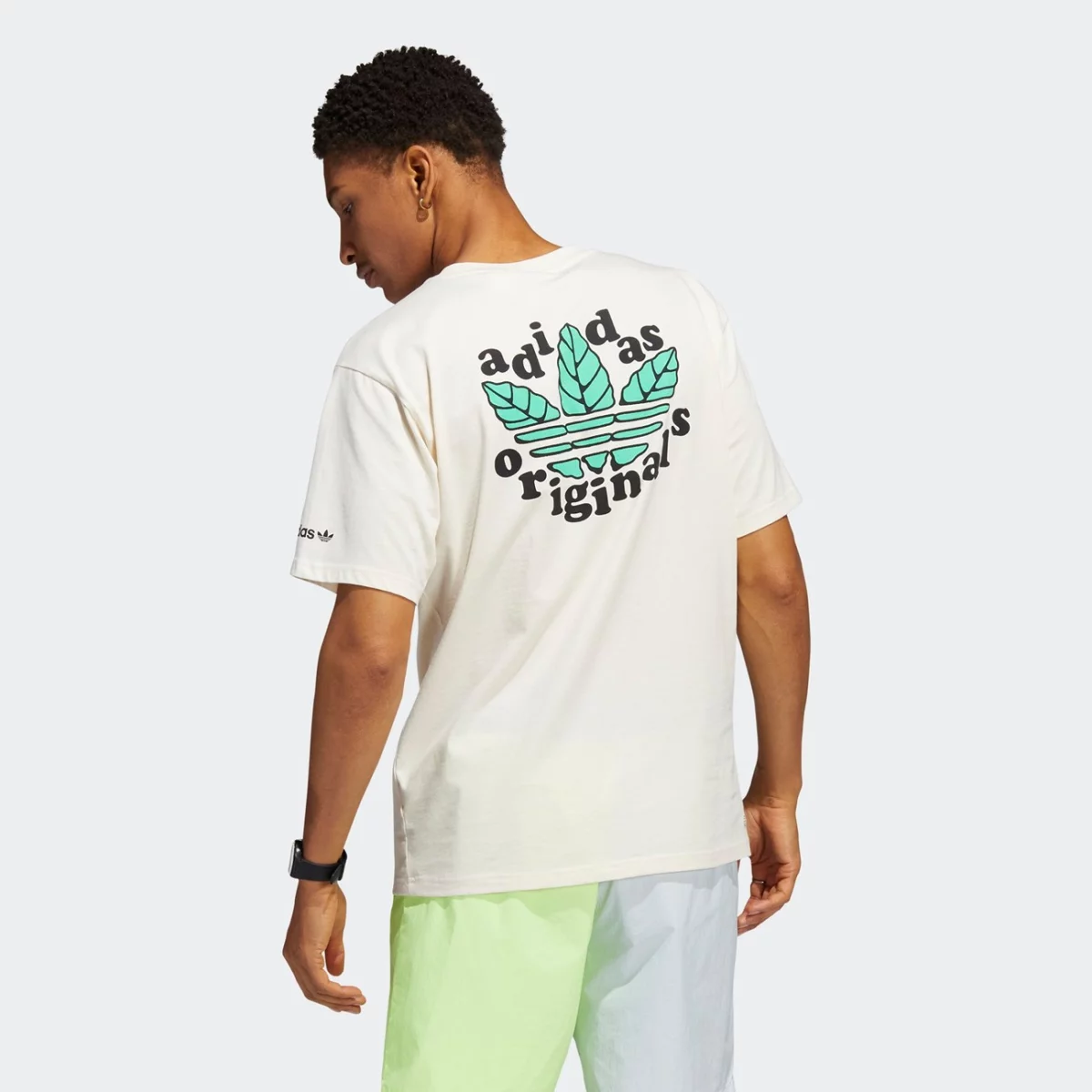 hc2140_app_on-model_back_gradient-huge-66577a3479311