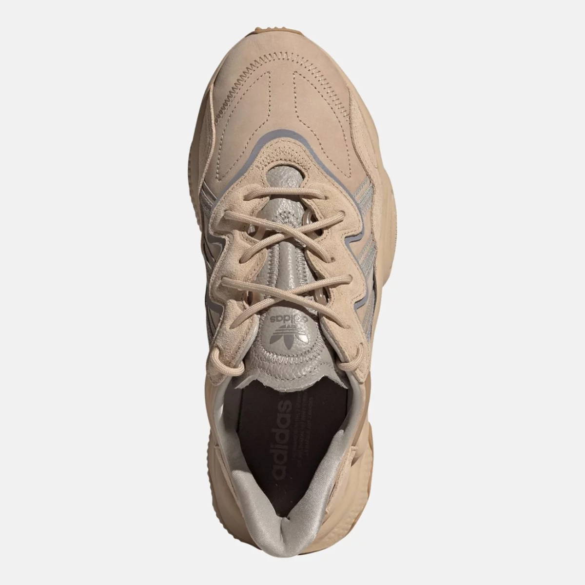 ee6462_3_footwear_photography_top-portrait-view_transparent-huge-66582d070e0b6