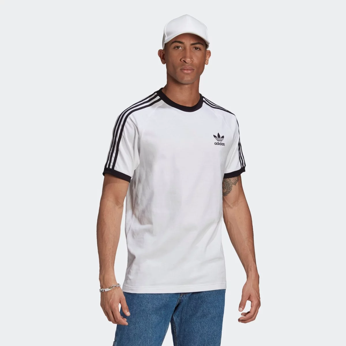 gn3494_app_on-model_standard_gradient-huge-665777c41e3bc