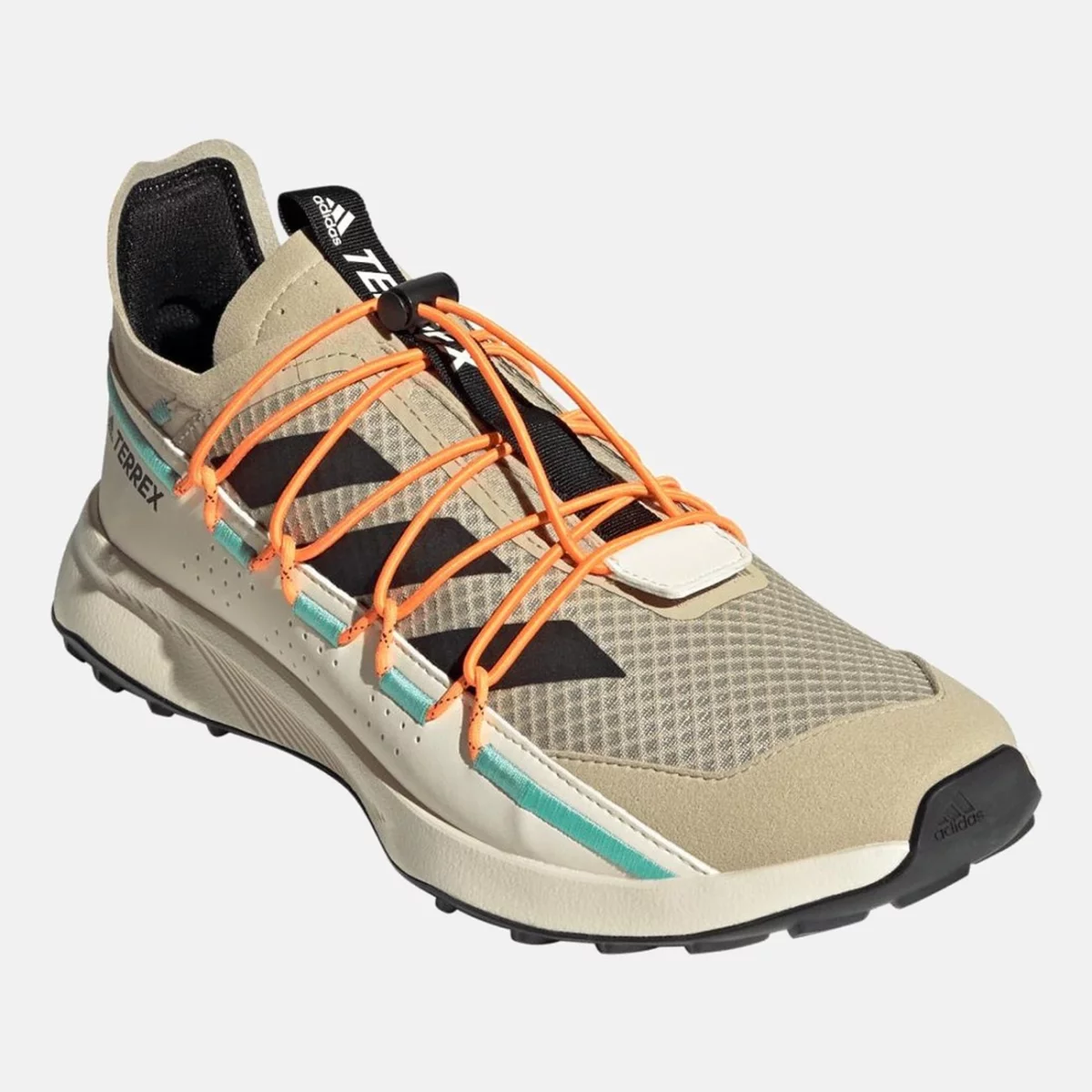 fw9406_6_footwear_photography_front-lateral-top-view_transparent-huge-66580a0b76b8e