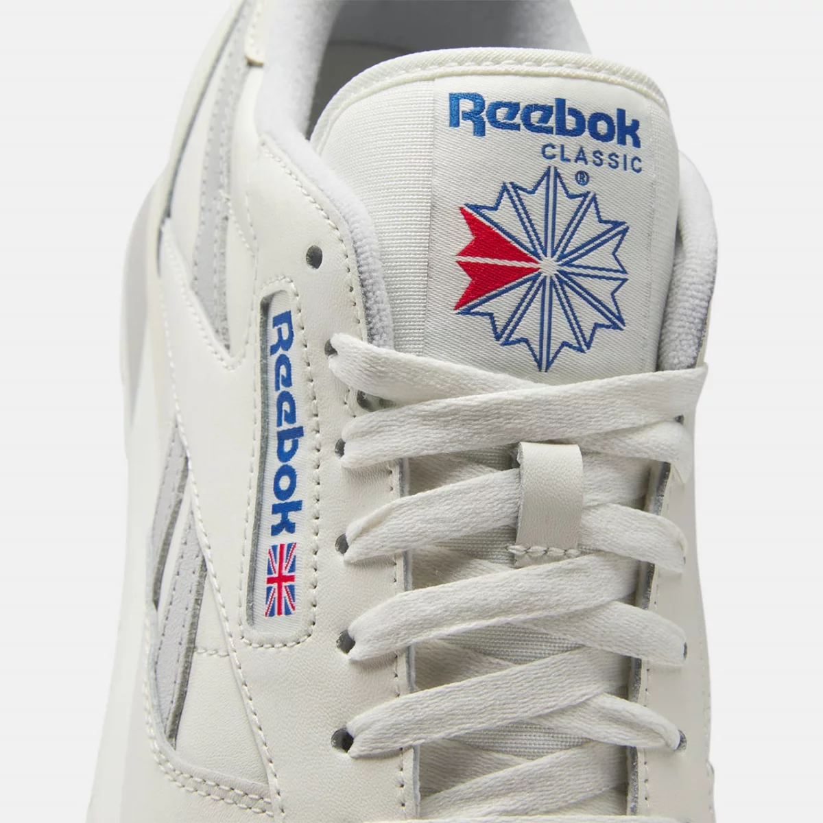 0_0067_hq2230_8_footwear_photography_detail-view-2_transparent-huge-66582e15d5f90