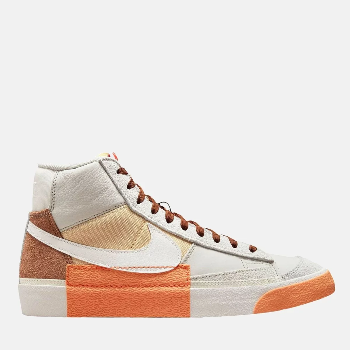 papoutsia-nike-blazer-mid-pro-club-dq7673-102-white-photo-blu-white-beach-0000302993956-huge-6661b0a3ece29