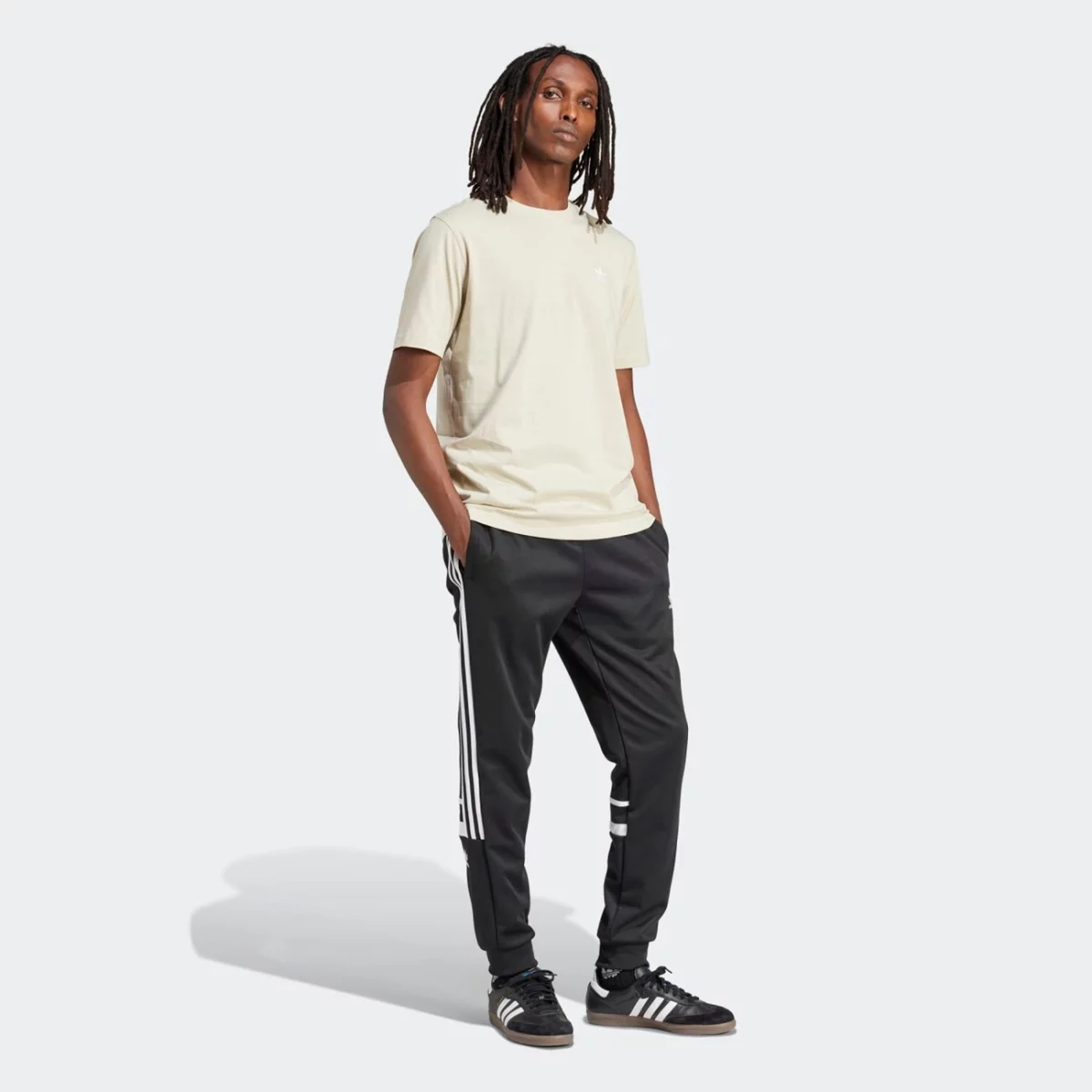 ir9689_6_apparel_on-model_walking-view_grey-huge-6657b1465a048