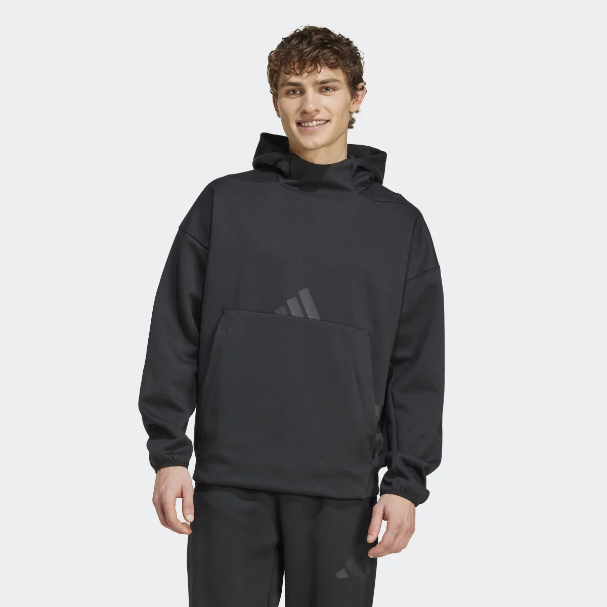 67402db34ef1bJE7537_3_APPAREL_On_Model_Standard_View_grey