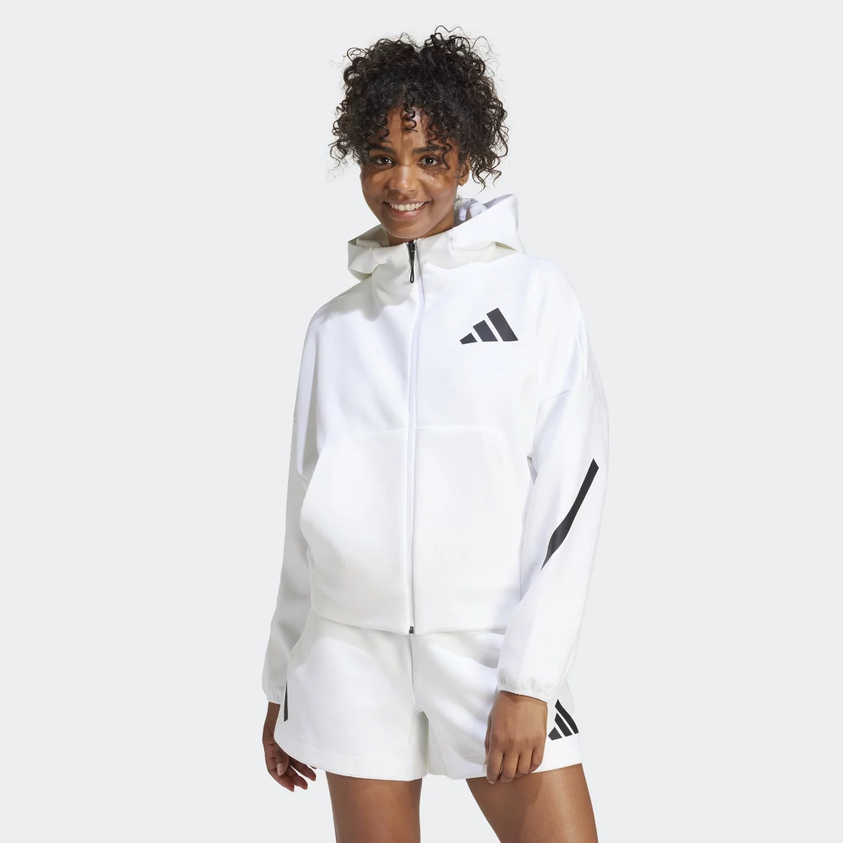 672cad5e35e1eJE7849_3_APPAREL_On_Model_Standard_View_grey