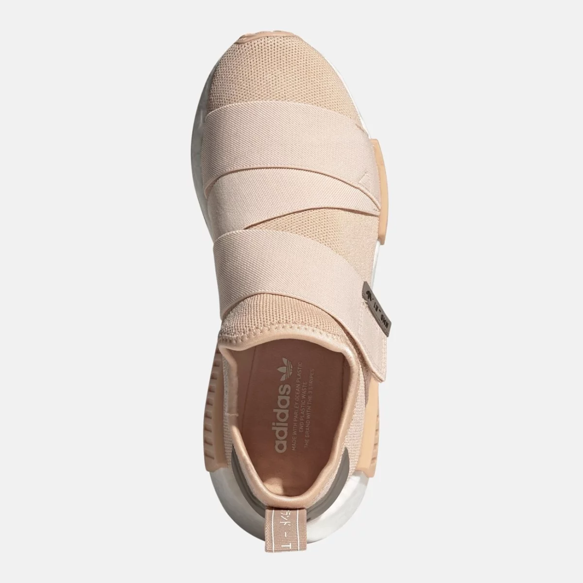 gw9469_3_footwear_photography_top-portrait-view_transparent-huge-665821748d5f9