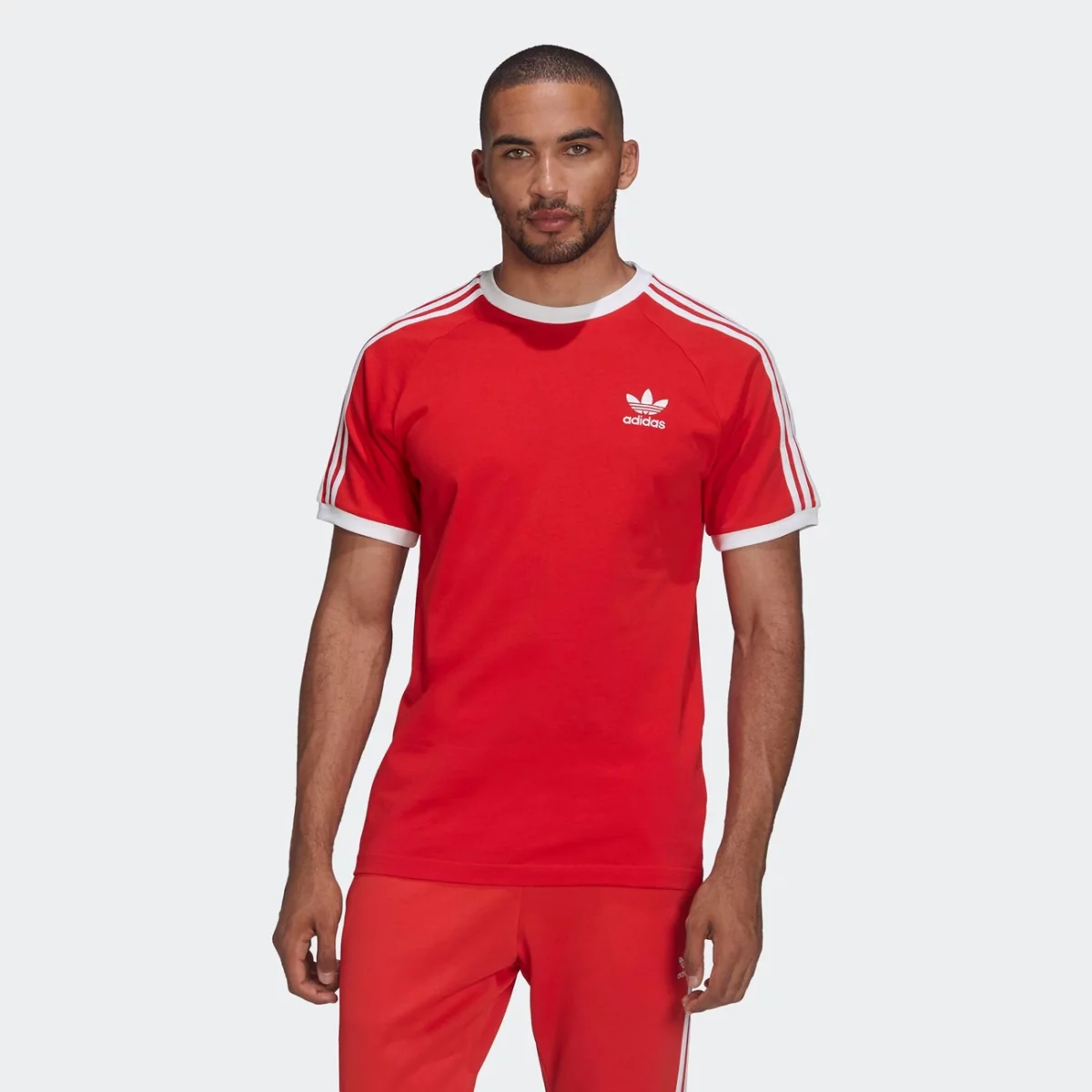 he9547_app_on-model_standard_gradient-huge-6657756d7167d