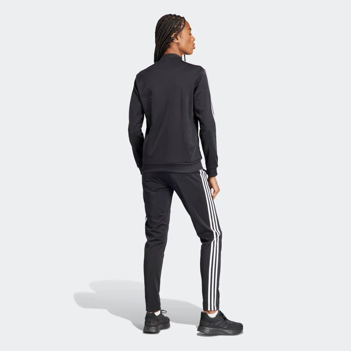 ij8781_5_apparel_on-model_back-view_grey-huge-6657a51d29a98