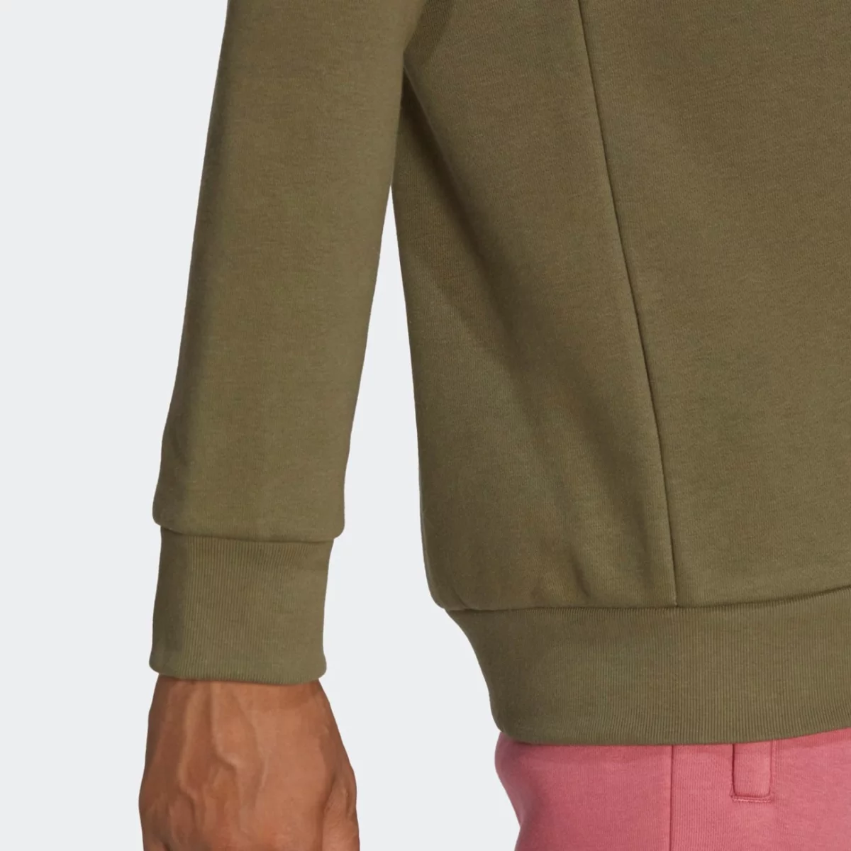 ib1408_8_apparel_on-model_detail-view-2_grey-huge-6657a1a3245e8