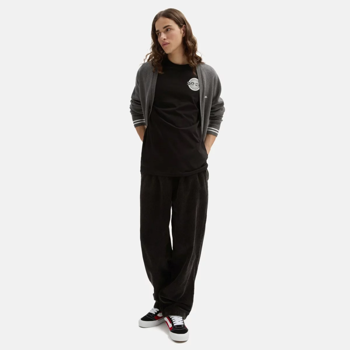 vn0008sfblk-alt1-huge-6657ab1390c28