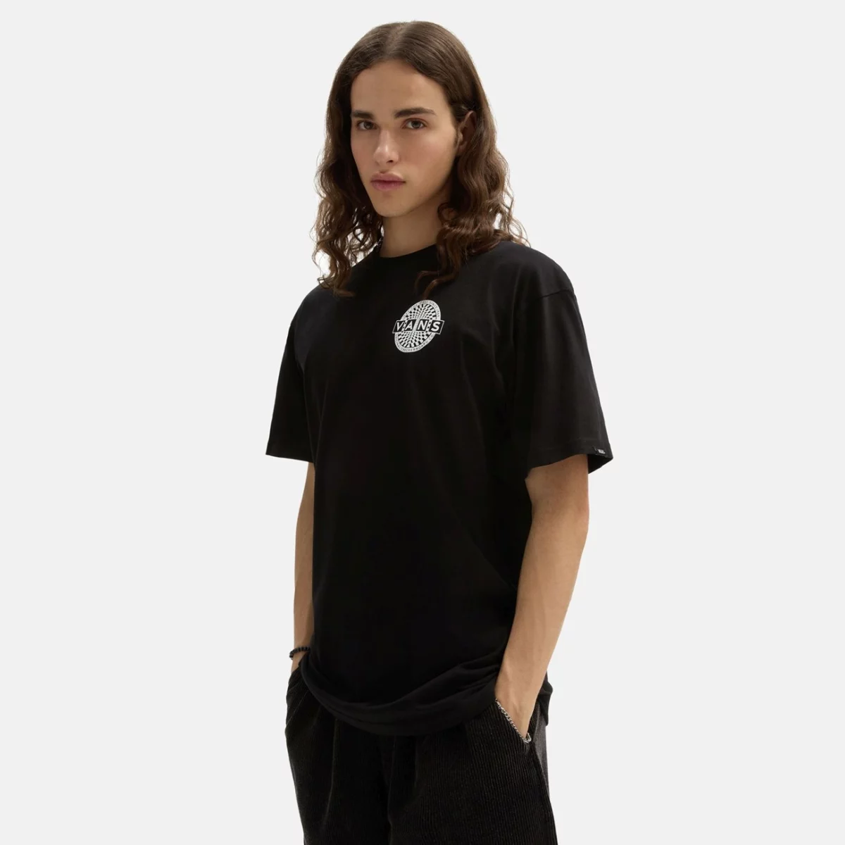 vn0008sfblk-alt2-huge-6657ab10ab260