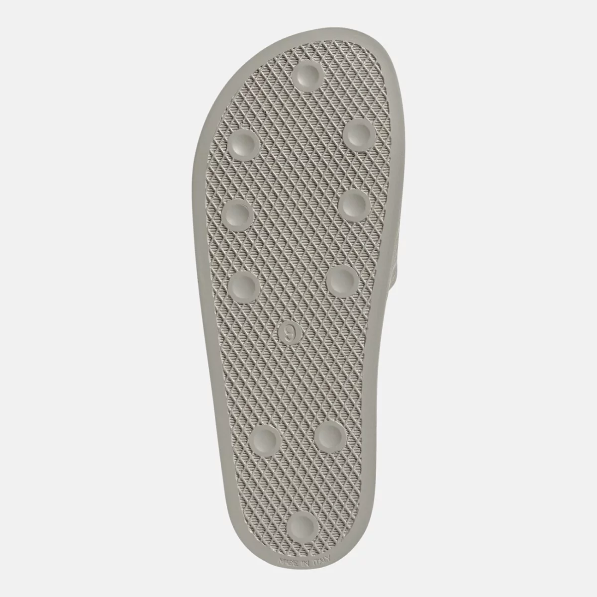 if3708_4_footwear_photography_bottom-view_transparent-huge-6661b2be2d5d5