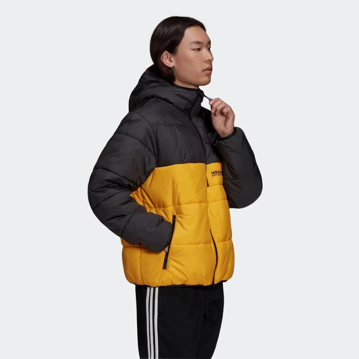 h13573_app_on-model_walking_gradient-huge-665761dd9557e