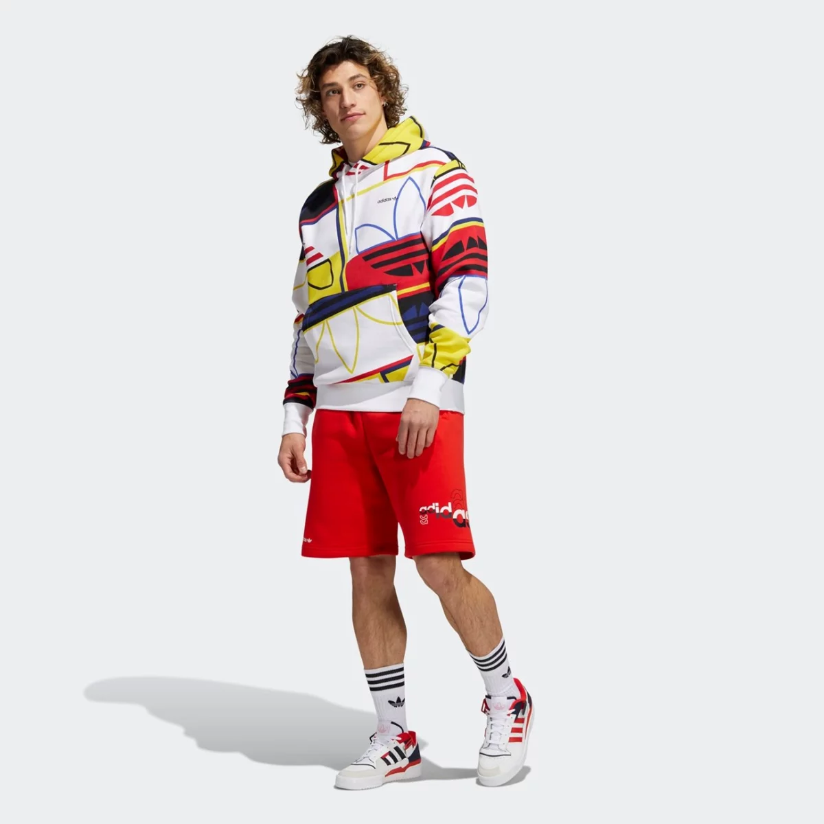 h31319_app_on-model_standard-outfit_gradient-huge-665764d792065